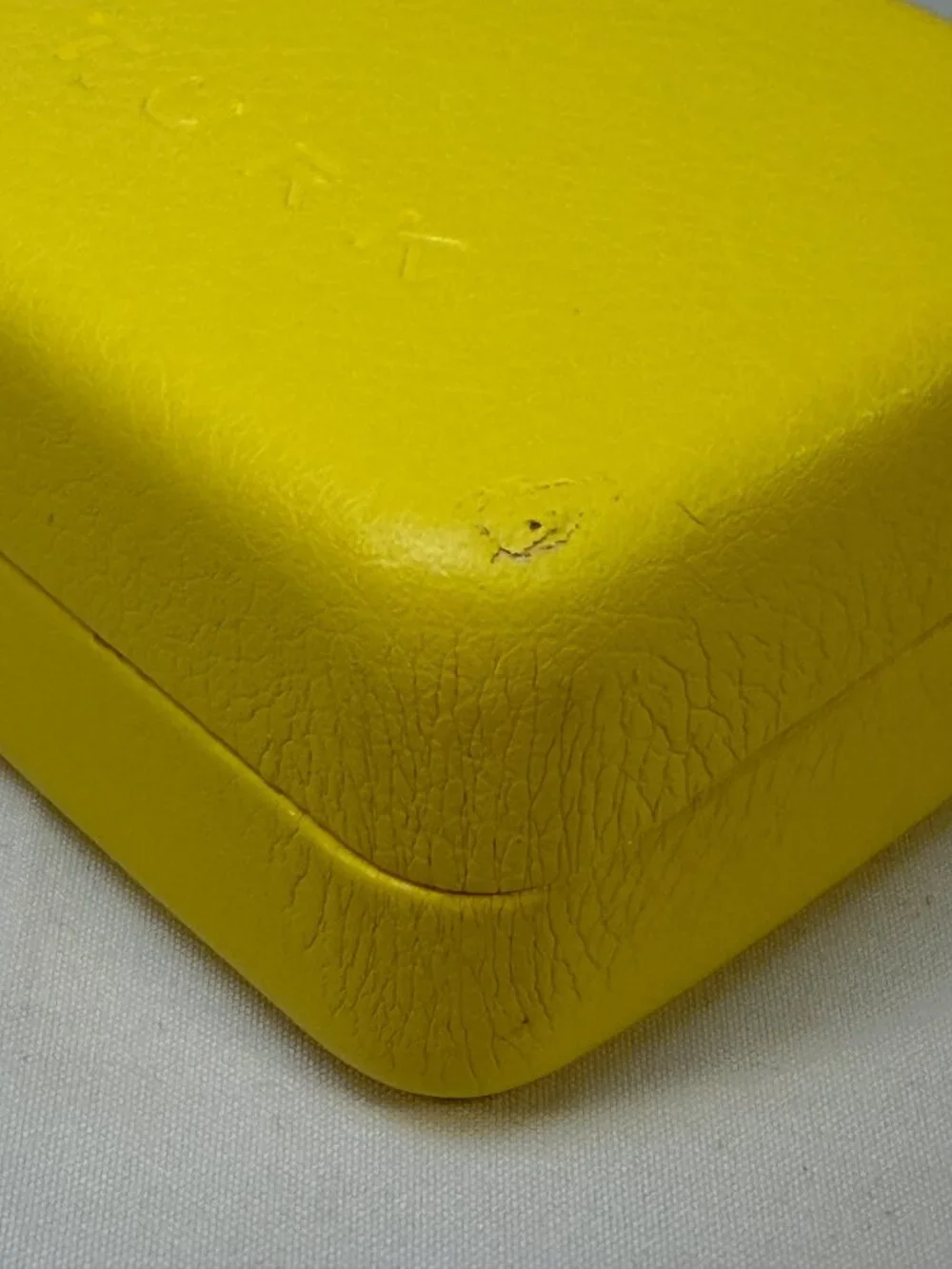 TRINA TURK Yellow Clamshell Glasses Eyeglass Sunglass Case and Cloth